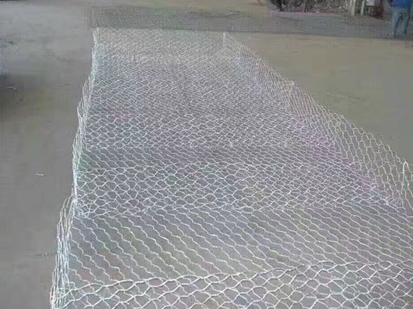 雷诺护垫
